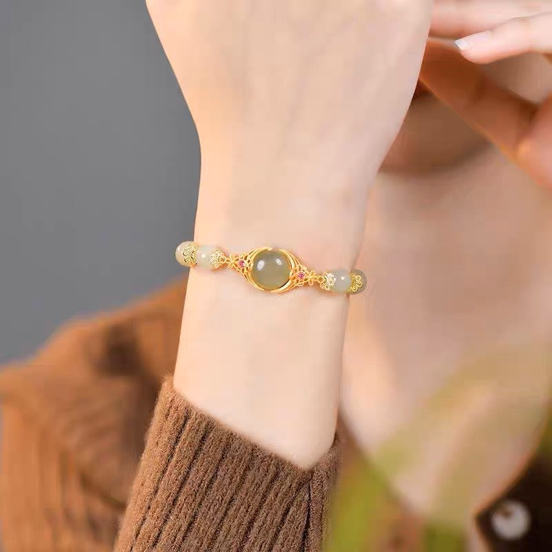 Natural Hetian Jade Feng Shui Auspicious Pigeon Egg Jade Bracelet