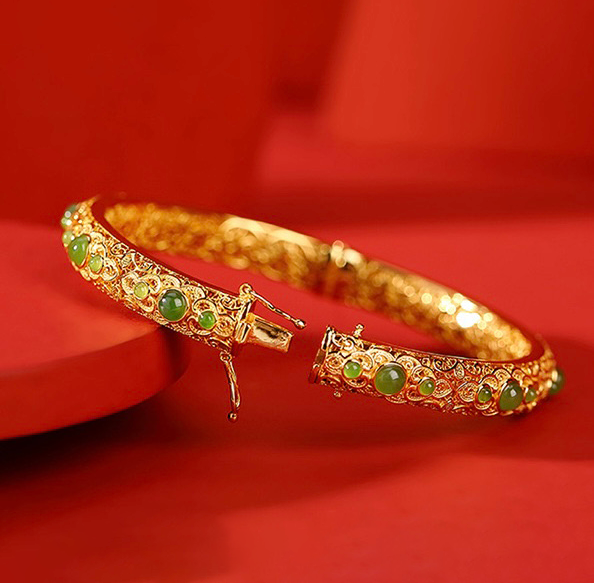 <Pre-Order> Natural Hetian Jade Auspicious Round Beads Bangle