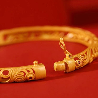 Natural Hetian Jade Ancient Royal Filigree Hollow Bangle