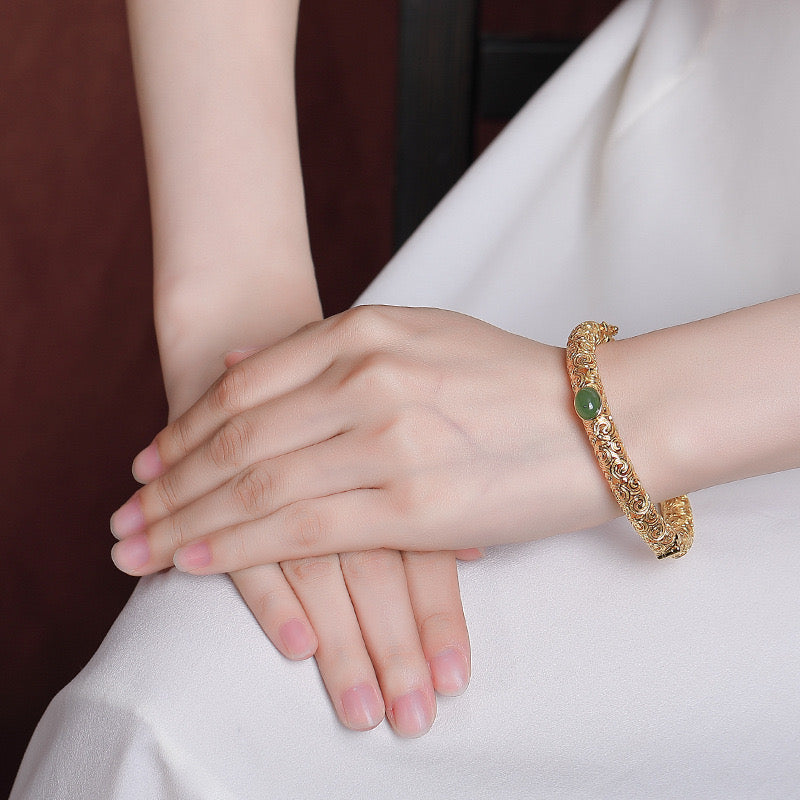 Natural Hetian Jade Auspicious Cloud Filigree Hollow Ancient Royal Bangle