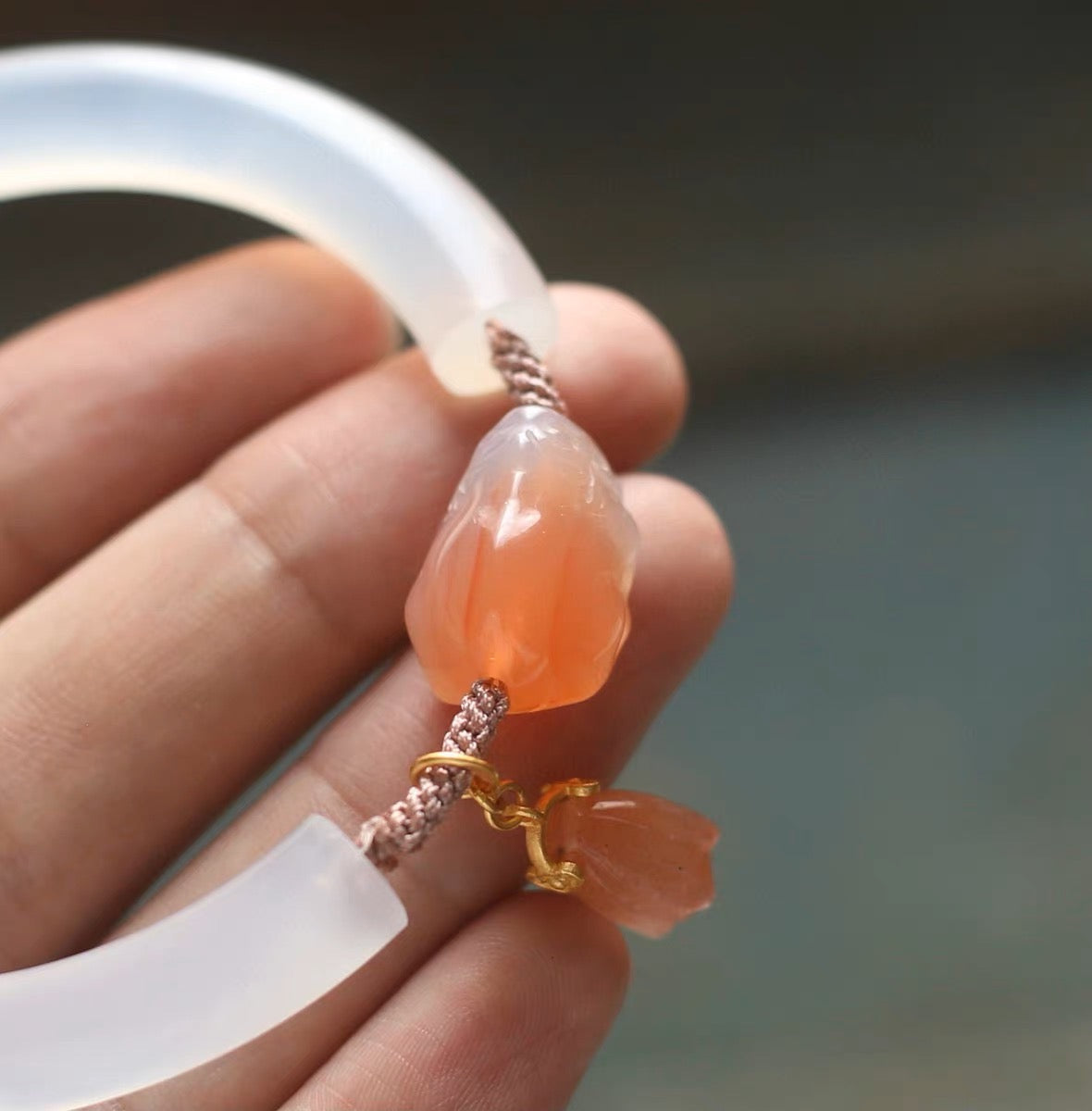 Natural Hetian White Jade & Yanyuan Agate Feng Shui Rabbit Bangle