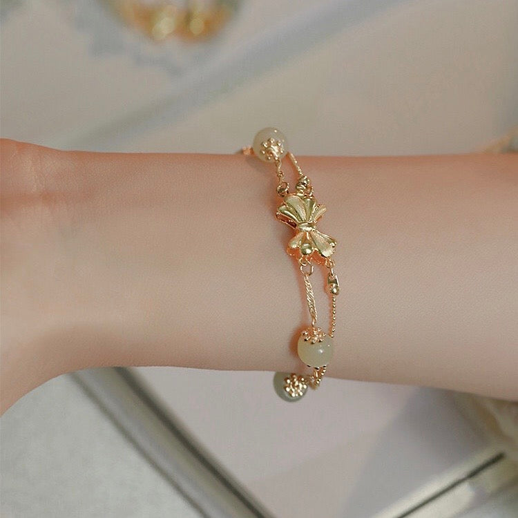 Natural Green Jade Bow Tie Protection Bracelet
