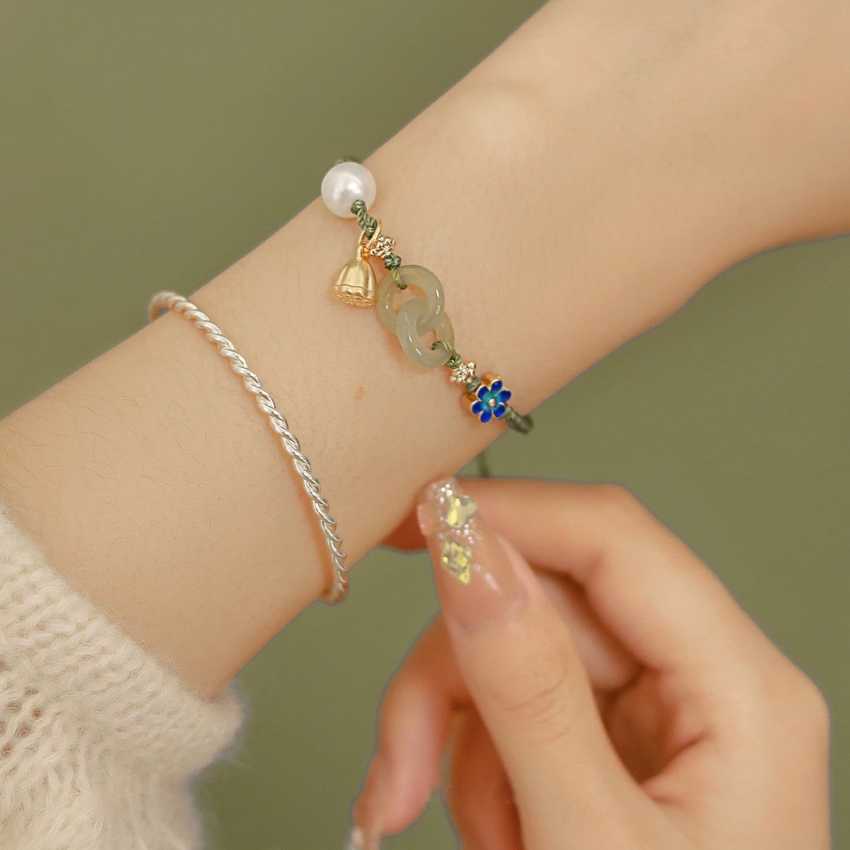 Natural Green Jade Protection Lock Lotus Bracelet