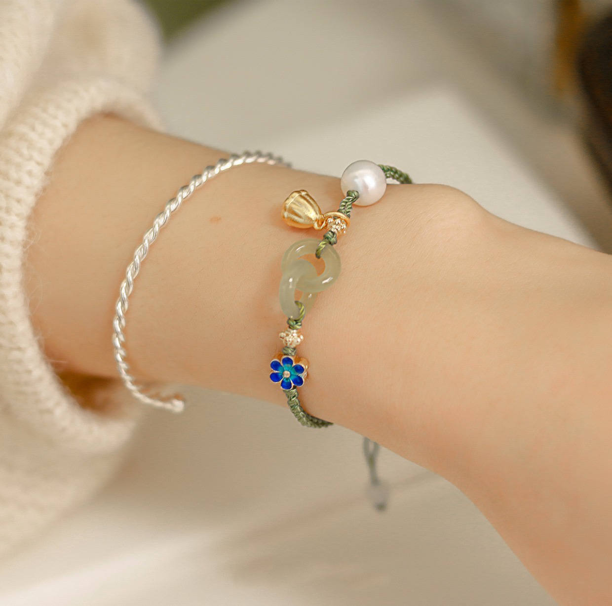 Natural Green Jade Protection Lock Lotus Bracelet