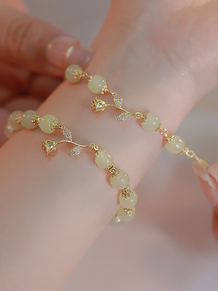 Natural Green Jade Feng Shui Rose Protection Bracelet