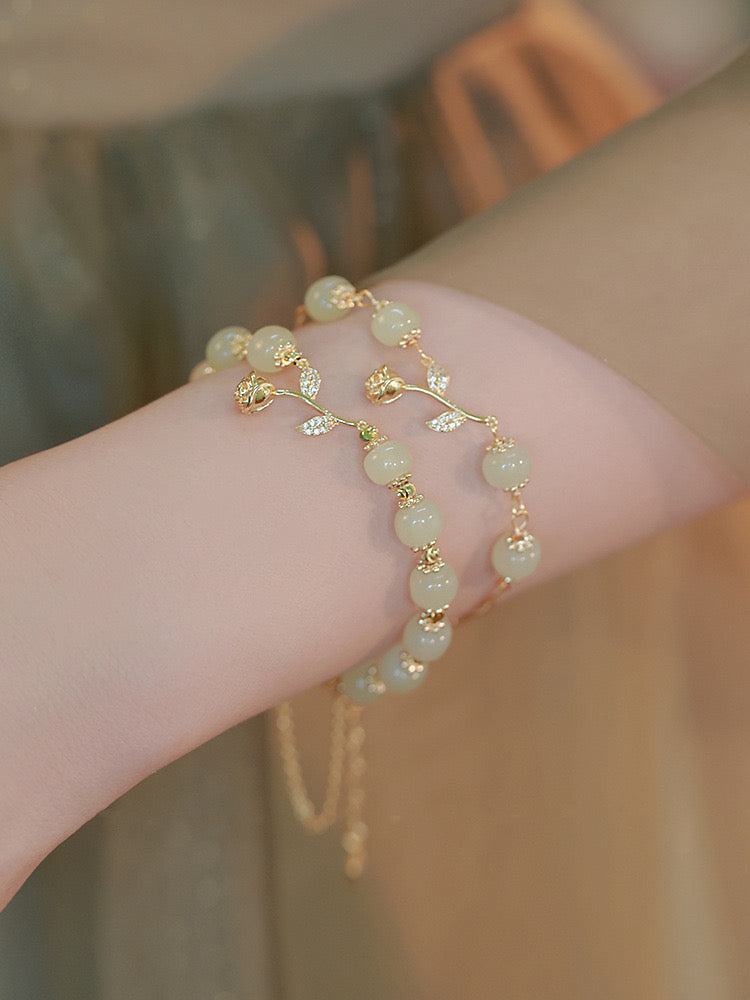 Natural Green Jade Feng Shui Rose Protection Bracelet