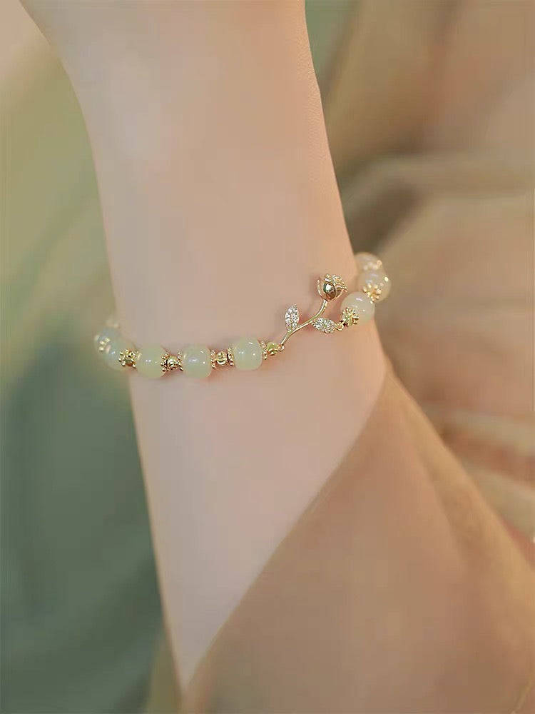 Natural Green Jade Feng Shui Rose Protection Bracelet