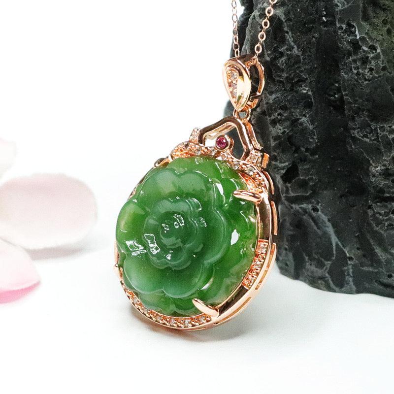 Natural Hetian Jade Feng Shui Prosperity Cabbage Pendant