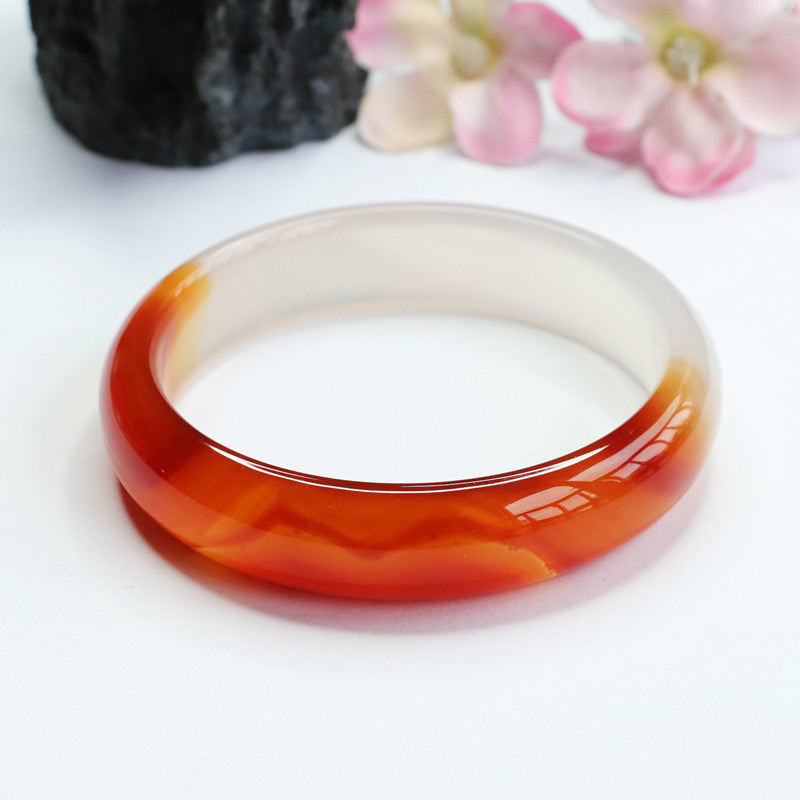 Natural Red Agate Gradient Color Bangle