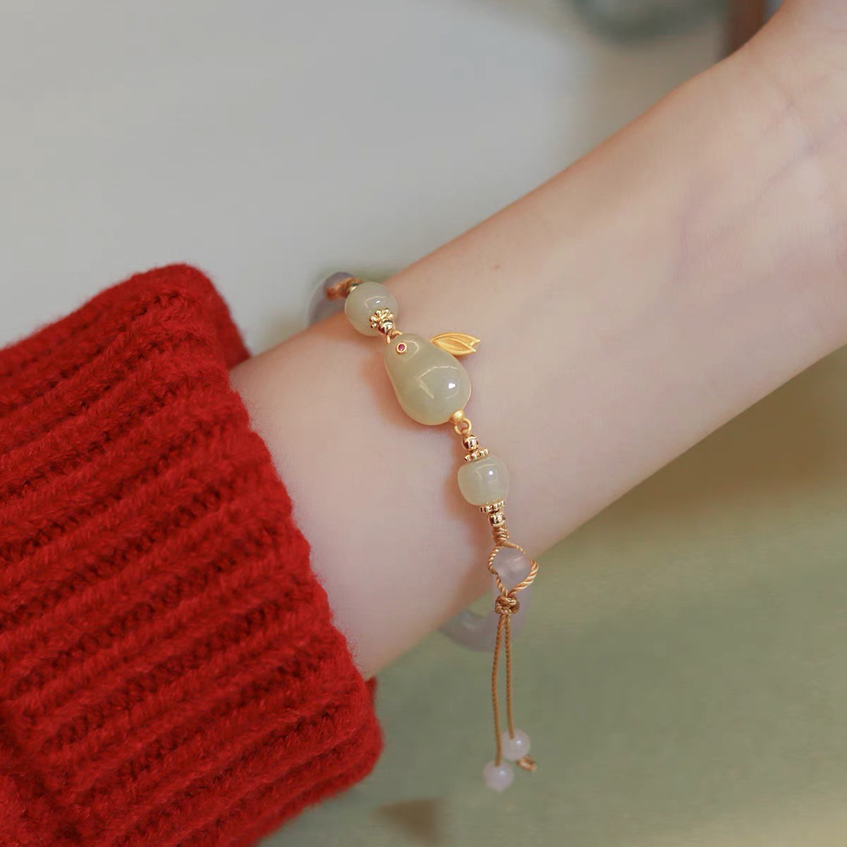 Natural Green Jade Feng Shui Rabbit Protection Bangle