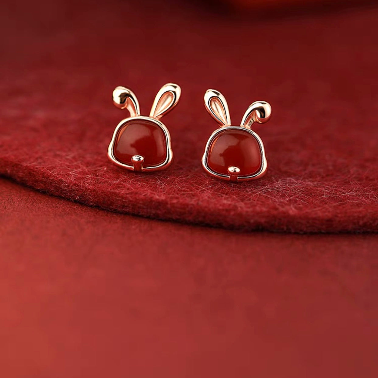 Natural Red Agate Protection Rabbit Set