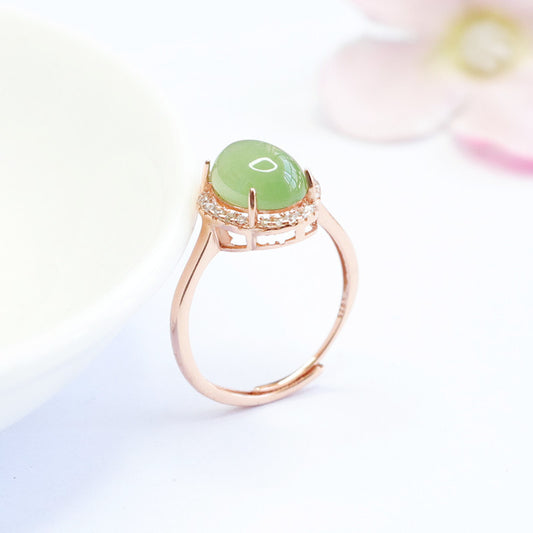 Natural Green Jade Pigeon Egg Ring - Apple Green