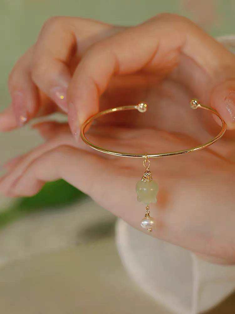 Natural Green Jade Wind Chimes Bracelet