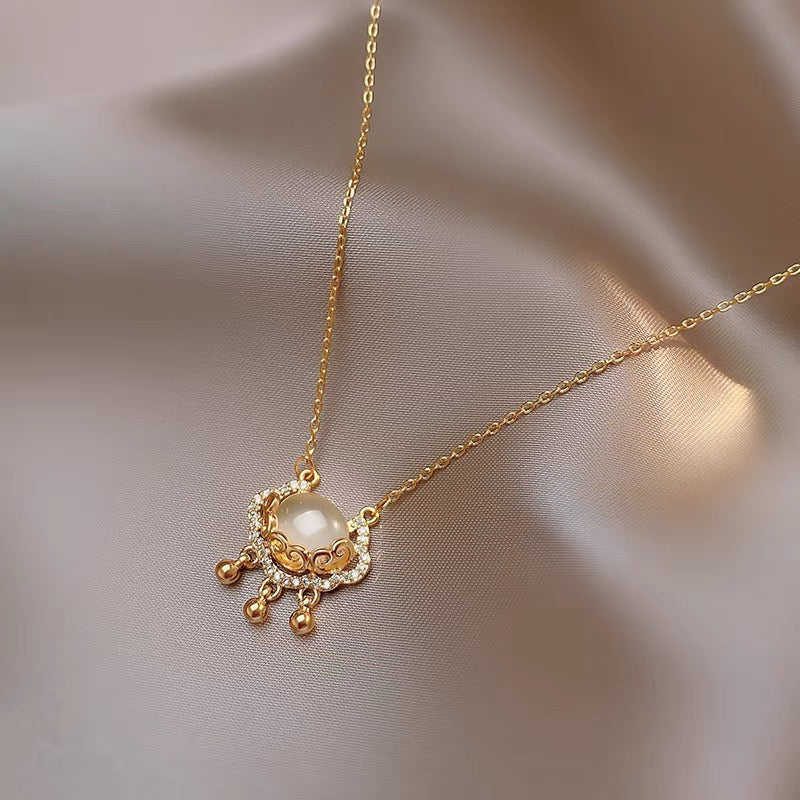 White Jade Feng Shui Peace Happiness Pendant Necklace