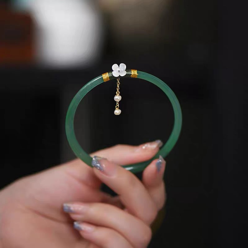 Natural Green Jade Flower Bracelet