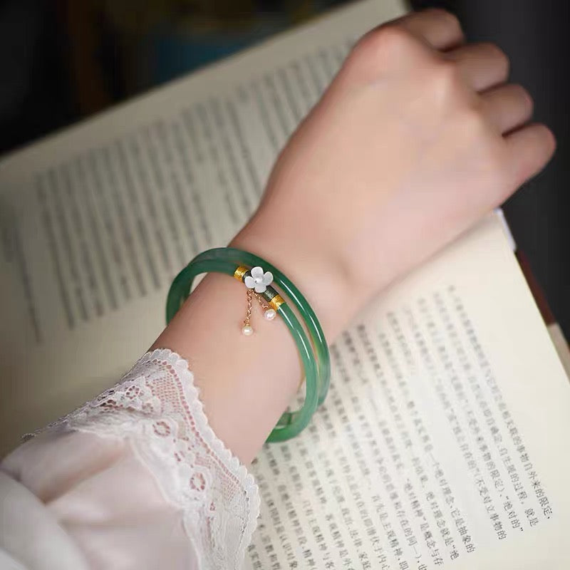 Natural Green Jade Flower Bracelet