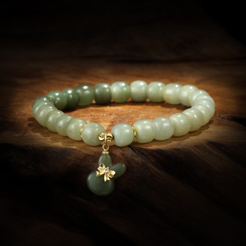 Hetian Jade Auspicious Rabbit Pendant Bracelet