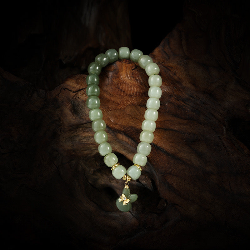 Hetian Jade Auspicious Rabbit Pendant Bracelet