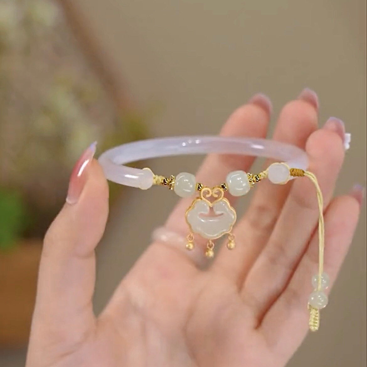 Natural Green Jade Lucky Lock Bangle