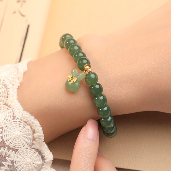 Hetian Jade Auspicious Rabbit Pendant Bracelet