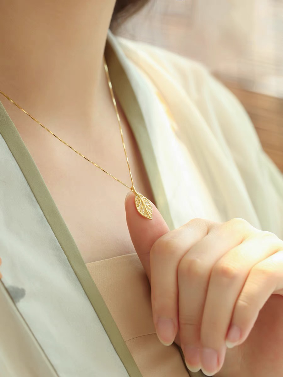 Feng Shui Leaf Wealth Pendant Necklace