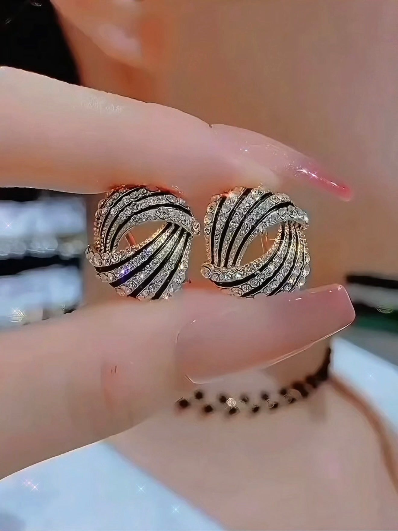 Vicki Earrings