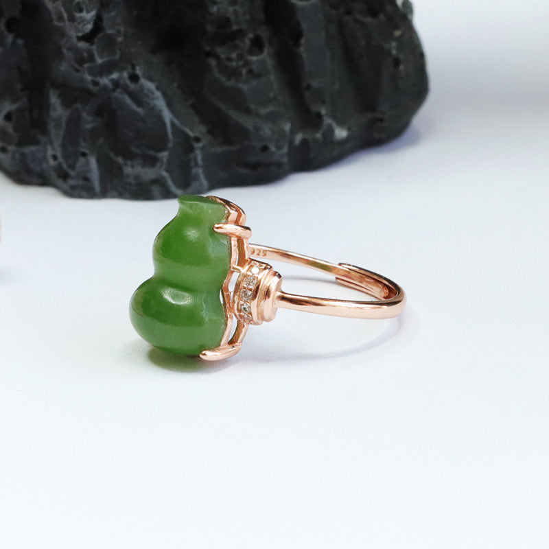 Natural Green Jade Feng Shui Calabash Ring